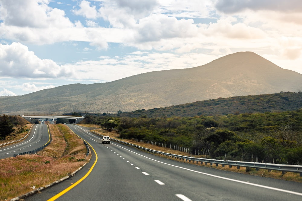 5 Things to Know Before Driving Across the Mexican Border